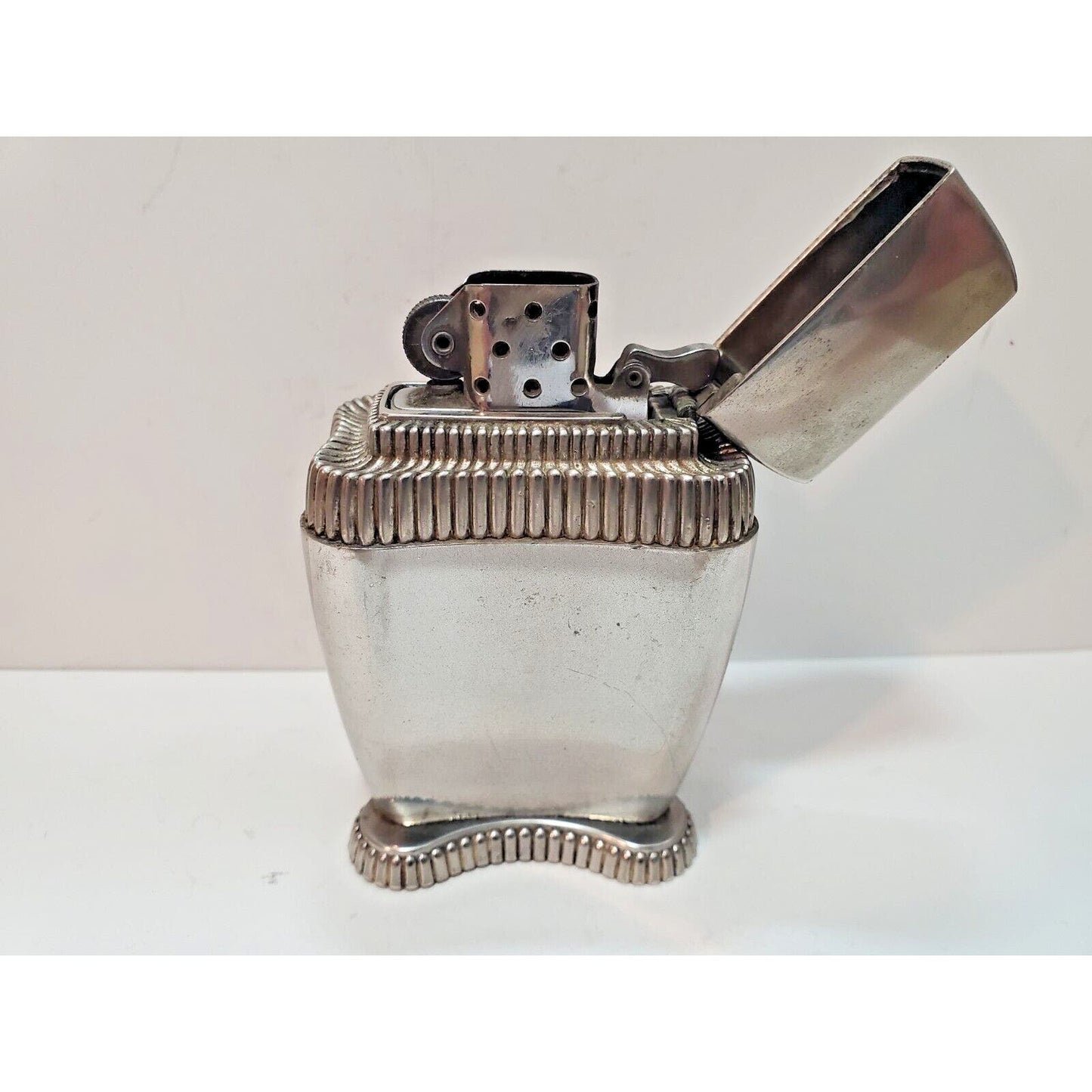 Working Vintage ZIPPO LADY BRADFORD Table Lighter 6125/40