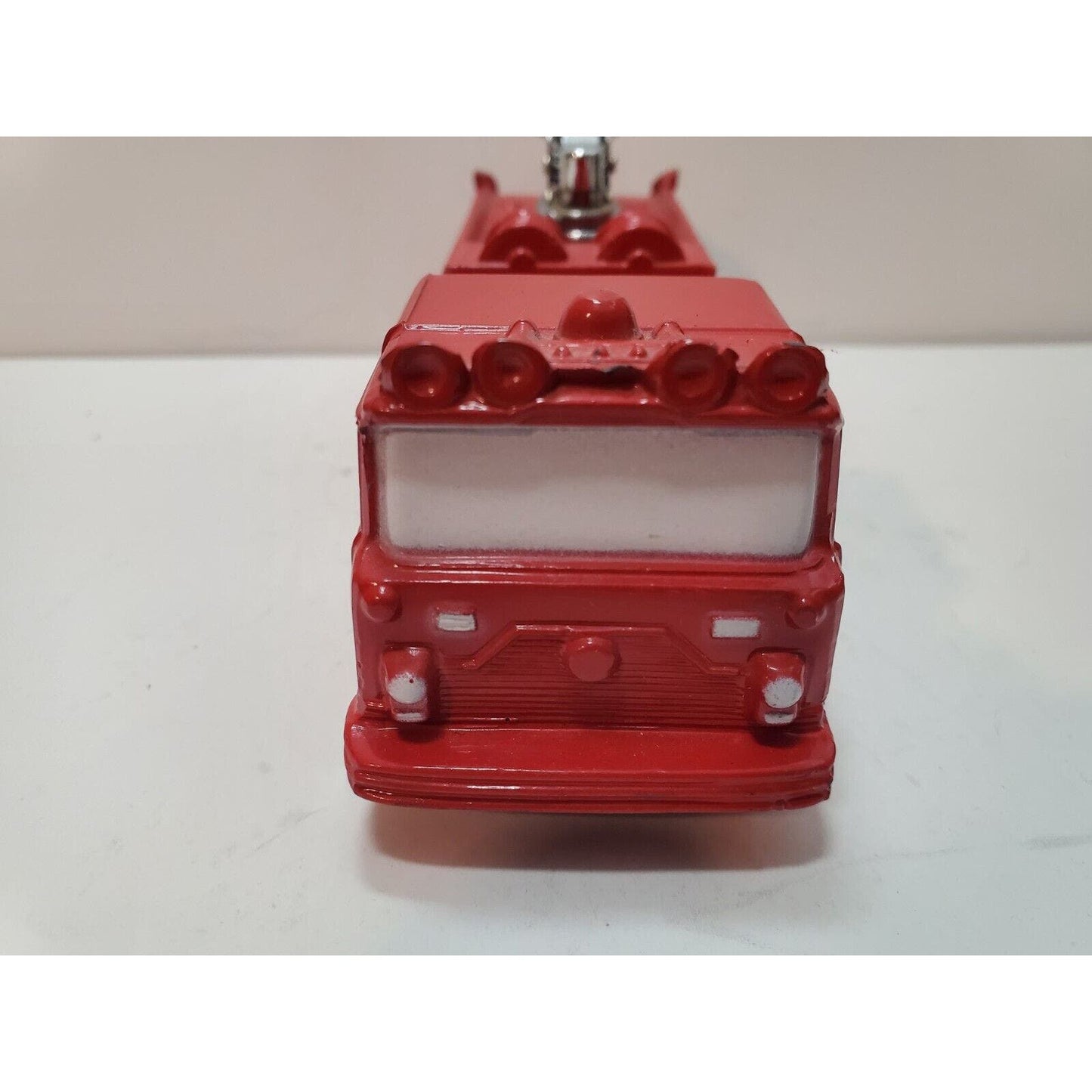 Working Vintage Fire Truck LIGHTER Red MODEL 6" 6245/48
