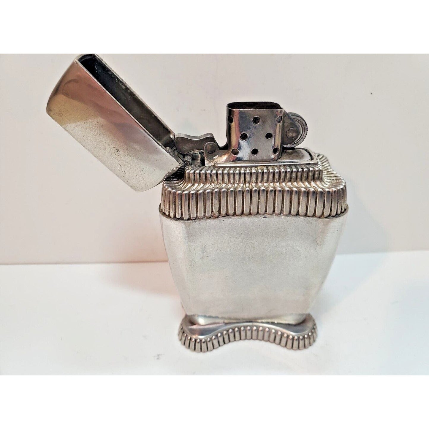 Working Vintage ZIPPO LADY BRADFORD Table Lighter 6125/40