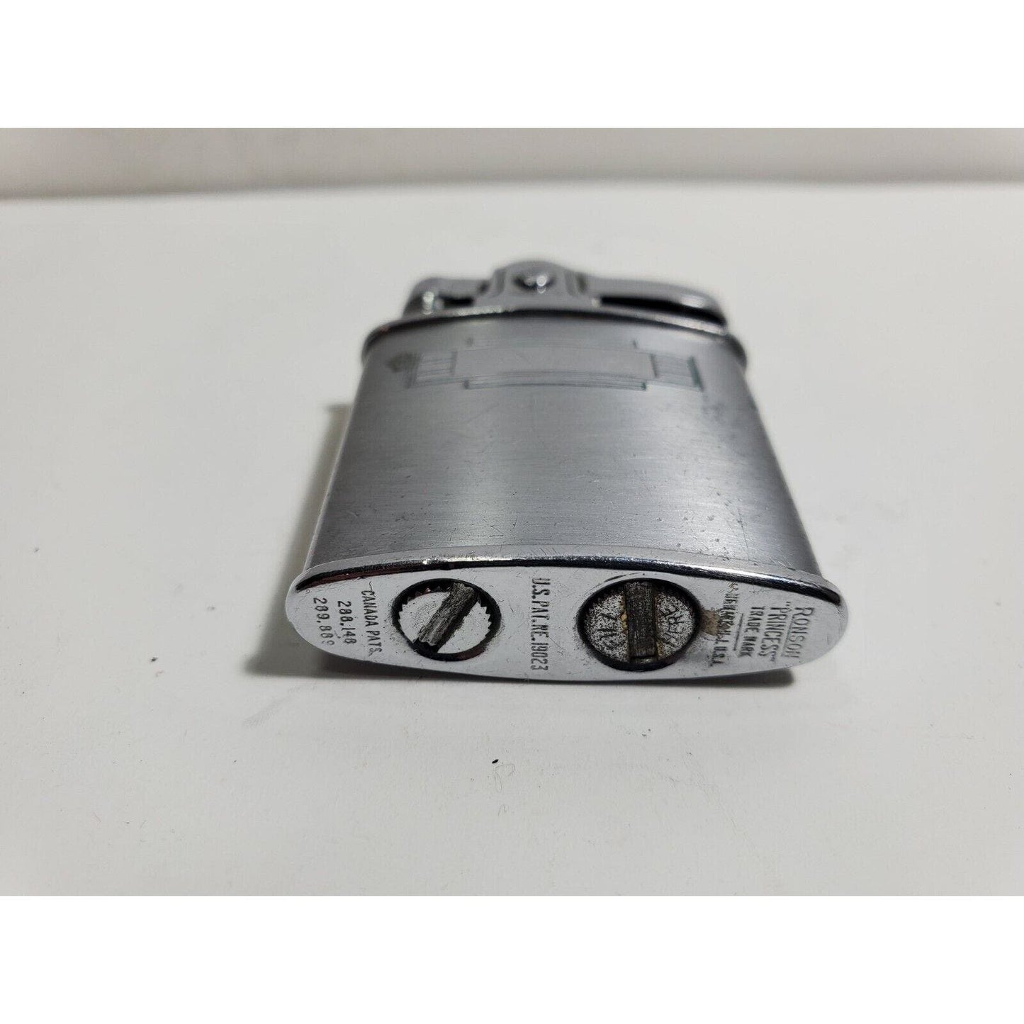Vintage WORKING RONSON PRINSESS Silver Tone Lighter 5805/26
