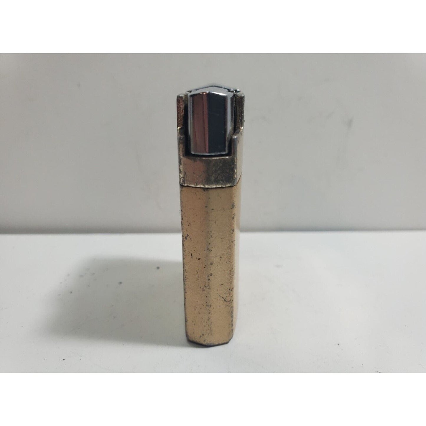 Vintage Working Ronson Kadet Gold Tone Lighter 5822/26