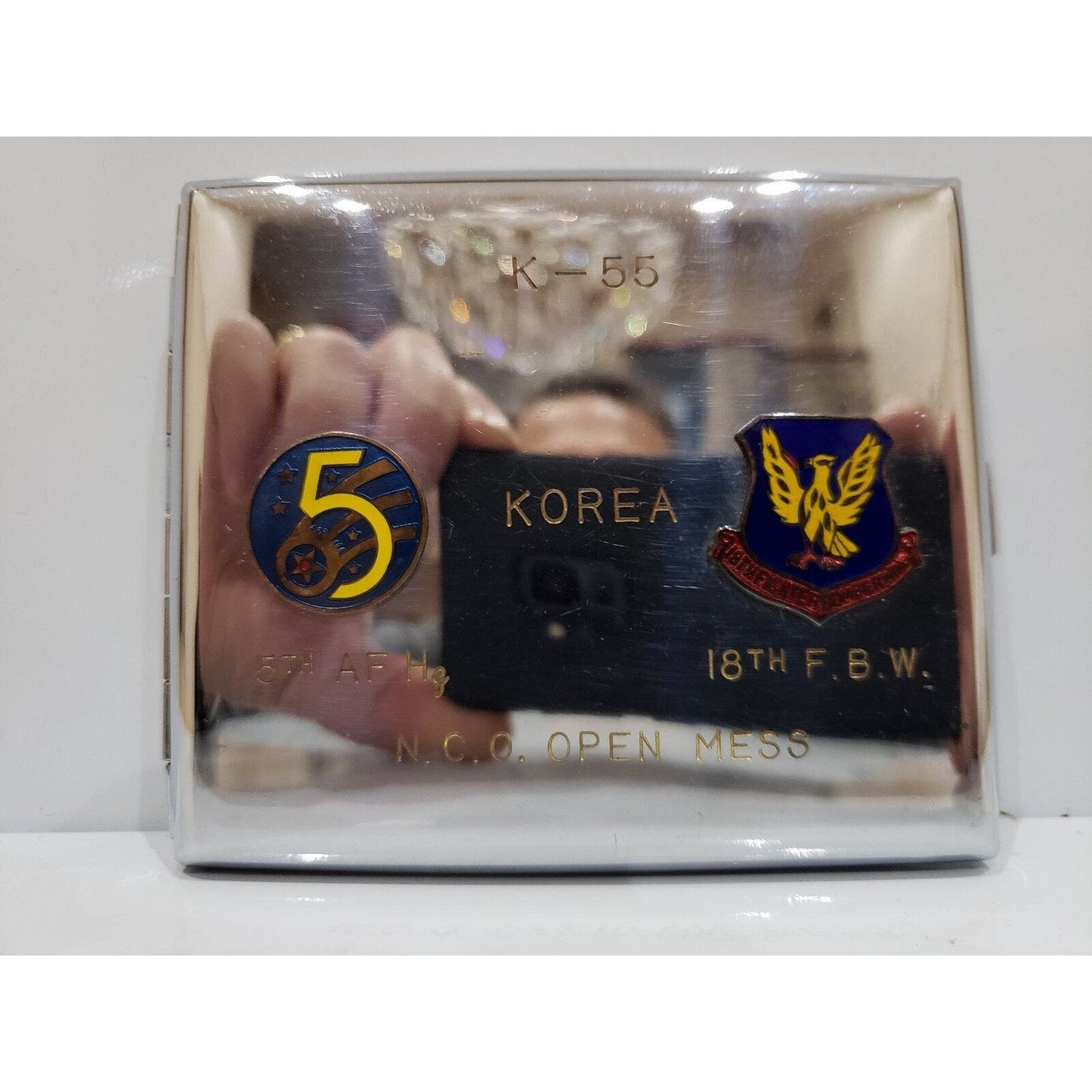 Vintage United States Air Force USAF 5th AFH, 18th F. B. W. INSIGNIA Eamel Case