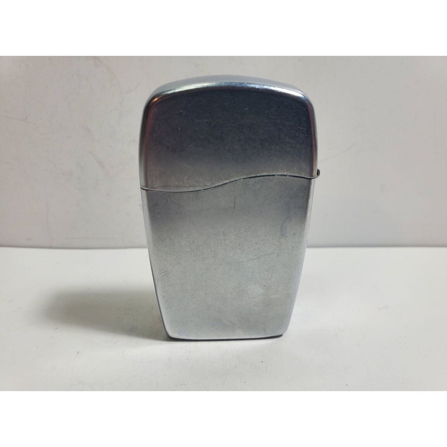 Working Vintage 2005 Zippo Blu Classic Chrome Butane Lighter Made In The USA