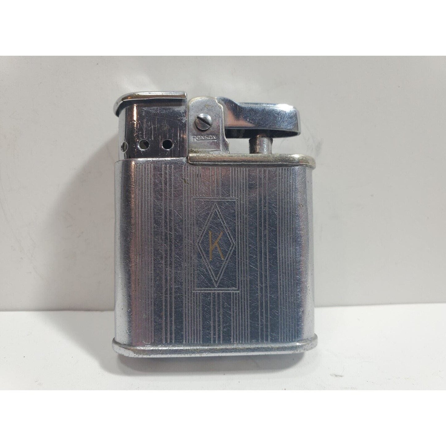 Vintage Working RONSON WHIRLWIND Silver Tone Lighter. 5829/26